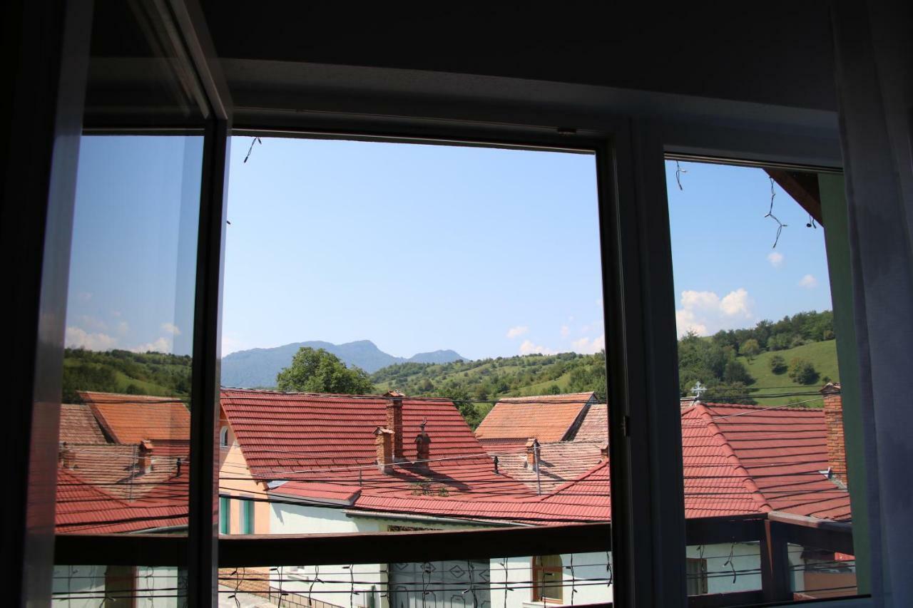 Hotel Casa Leny Tohanu Nou Exteriér fotografie